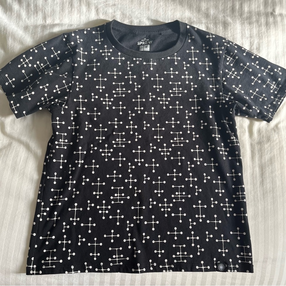 Uniqlo black cotton t-shirt with white pattern